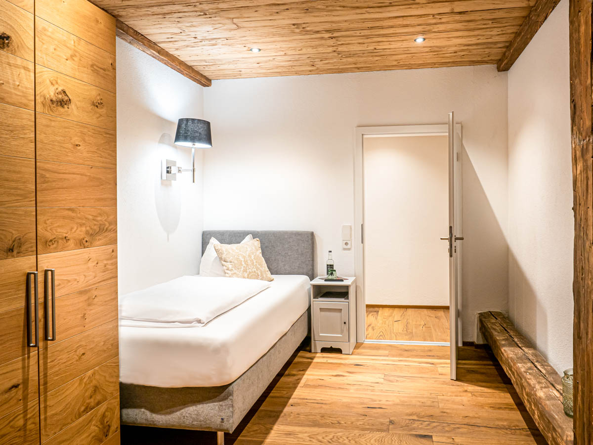Hotel Allgäuherz Suite "Allgäu" - Schlafzimmer mit Einzelbett